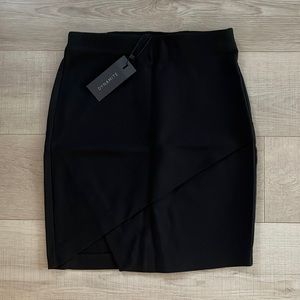 BNWT: Dynamite Jupe Mini Asymetric Skirt BLACK Size XS
